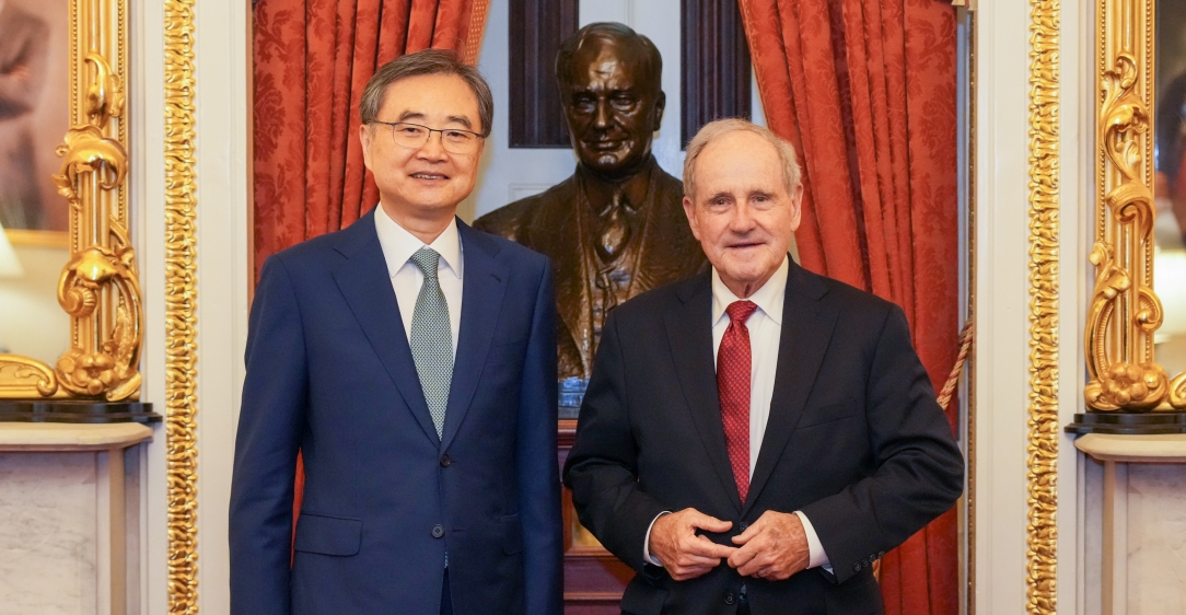 외교장관, 미 상원 군사·외교위원장 면담                                      